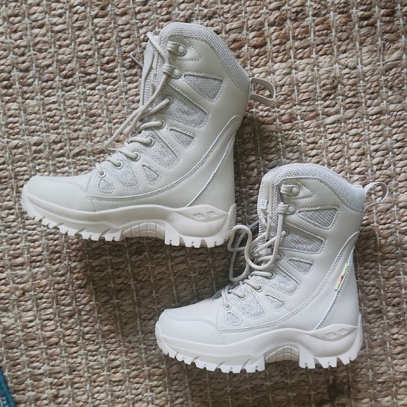 Women's Winter Lace-Up Boots - Light Gray - Picture 1 of 8